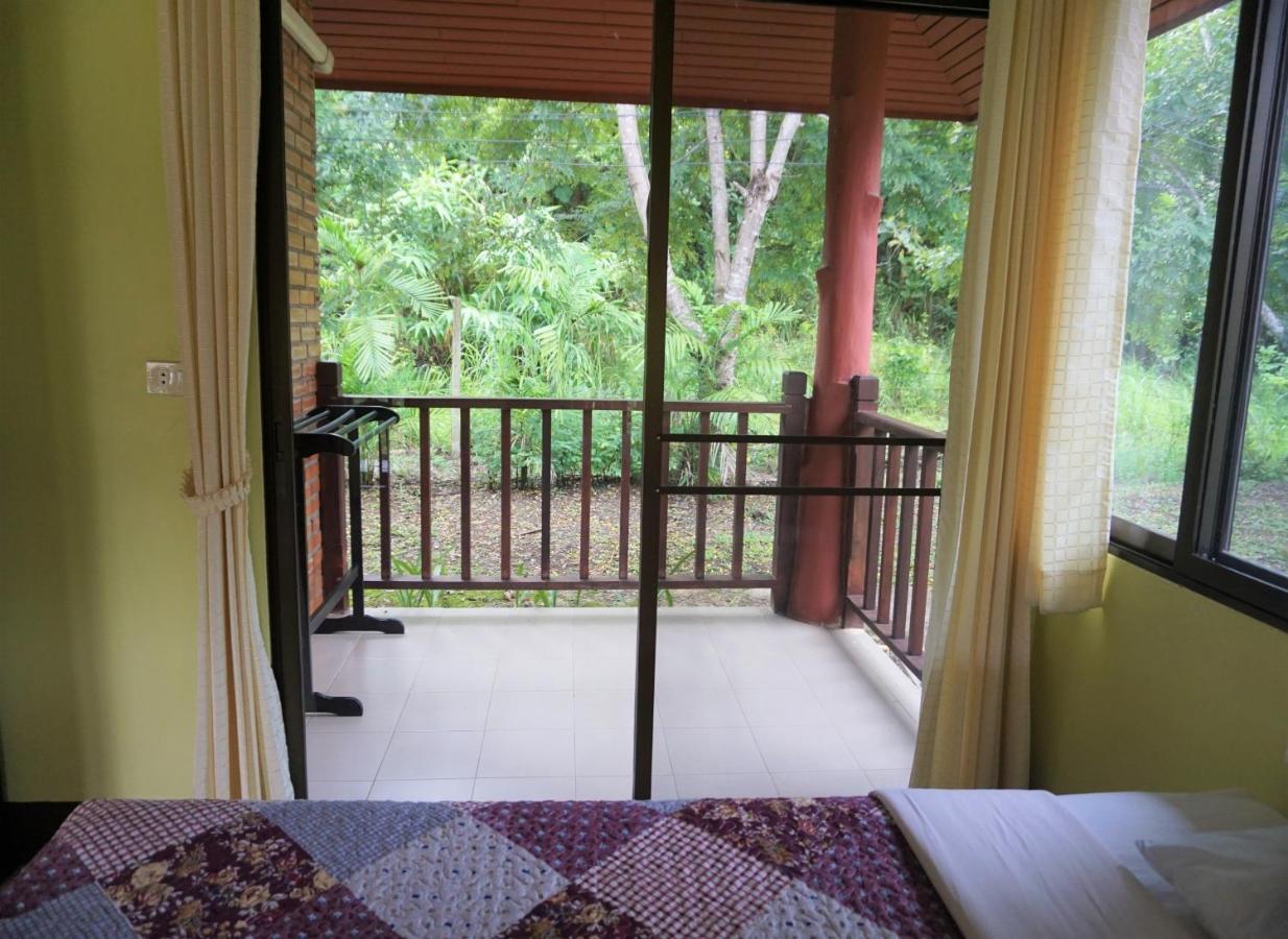 Ban Rai Tin Thai Ngarm Eco Lodge Mae Rim Luaran gambar