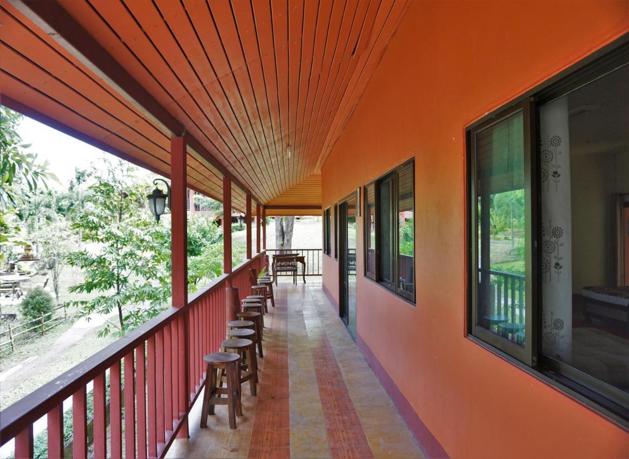 Ban Rai Tin Thai Ngarm Eco Lodge Mae Rim Luaran gambar