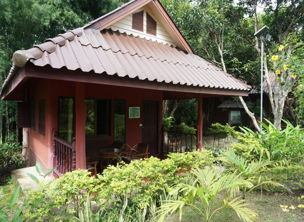 Ban Rai Tin Thai Ngarm Eco Lodge Mae Rim Luaran gambar