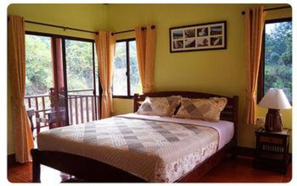 Ban Rai Tin Thai Ngarm Eco Lodge Mae Rim Luaran gambar