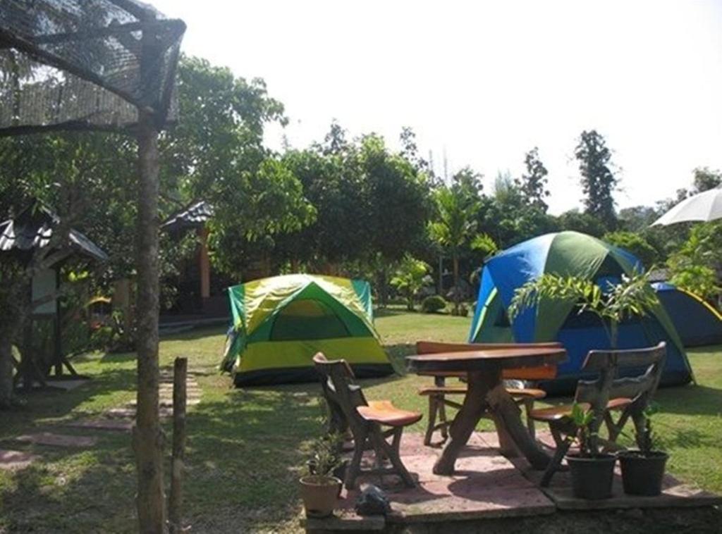 Ban Rai Tin Thai Ngarm Eco Lodge Mae Rim Luaran gambar