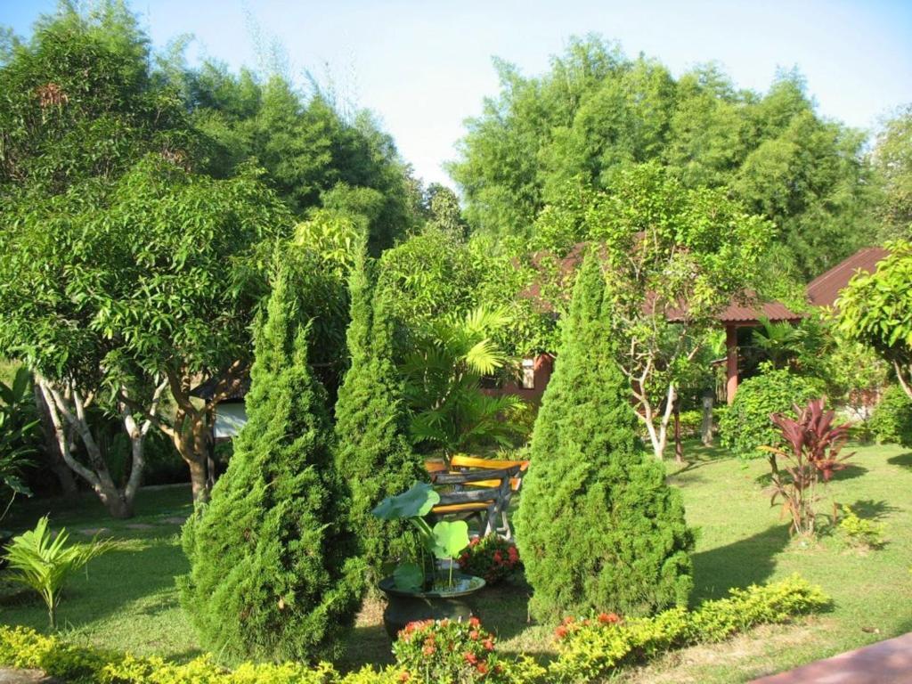 Ban Rai Tin Thai Ngarm Eco Lodge Mae Rim Luaran gambar