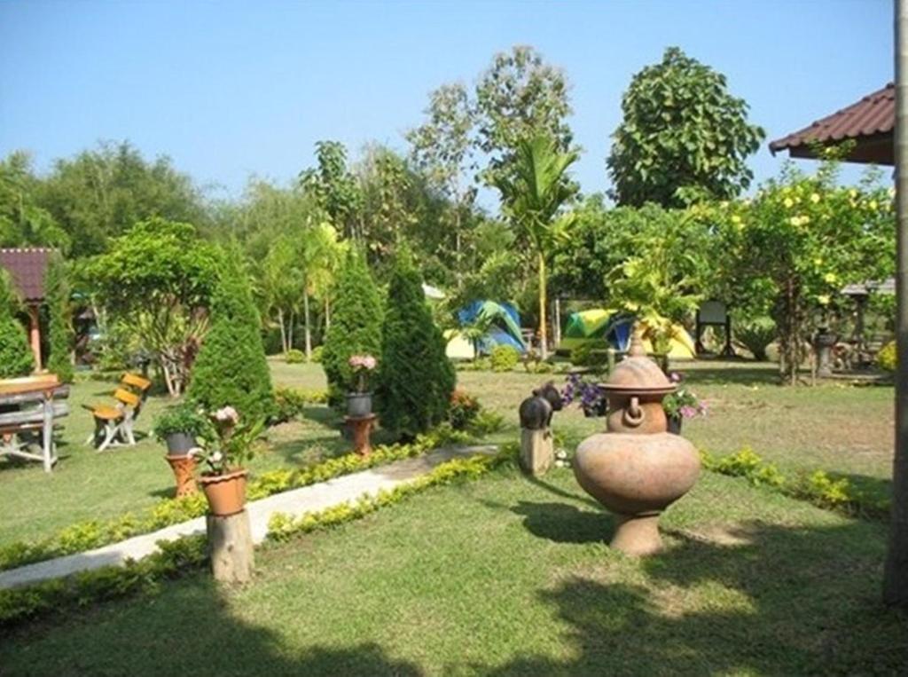 Ban Rai Tin Thai Ngarm Eco Lodge Mae Rim Luaran gambar
